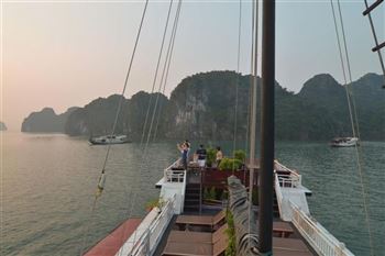 *!<=*ParamsSpilitItems*=>*!Day 1*!<=*ParamsSpilitItems*=>*!HON GAI HARBOR – YEN DUC VILLAGE -  BAI TU LONG BAY – CAP LA *!<=*ParamsSpilitItems*=>*!