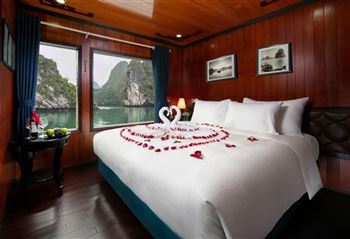*!<=*ParamsSpilitItems*=>*!Day 2*!<=*ParamsSpilitItems*=>*!Halong Bay – Kayaking – Pearl’s farm visit *!<=*ParamsSpilitItems*=>*!