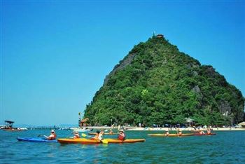 *!<=*ParamsSpilitItems*=>*!Day 1*!<=*ParamsSpilitItems*=>*!HANOI- HALONG BAY – ROSA CRUISE (L/D)*!<=*ParamsSpilitItems*=>*!