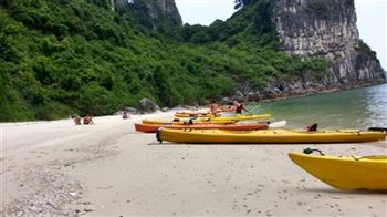 *!<=*ParamsSpilitItems*=>*!Day 2*!<=*ParamsSpilitItems*=>*!BAI TU LONG BAY – THIEN CANH SON CAVE – HALONG BAY - HANOI*!<=*ParamsSpilitItems*=>*!
