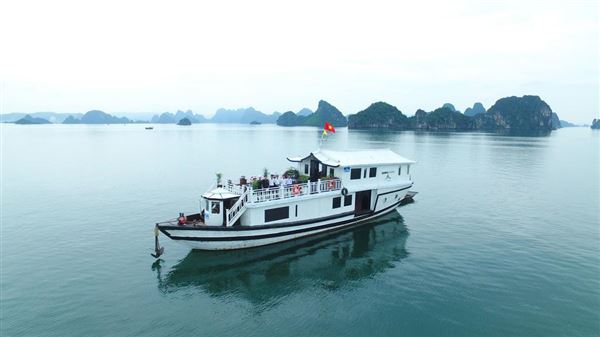 AMIRA CRUISES 2D1N